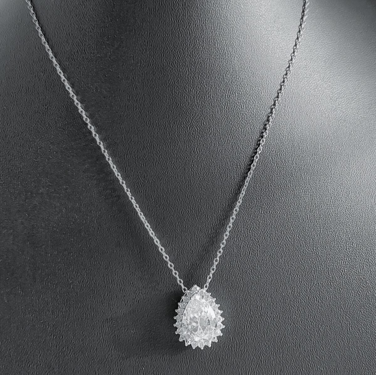 Tear Drop Neck Chain - Image 1