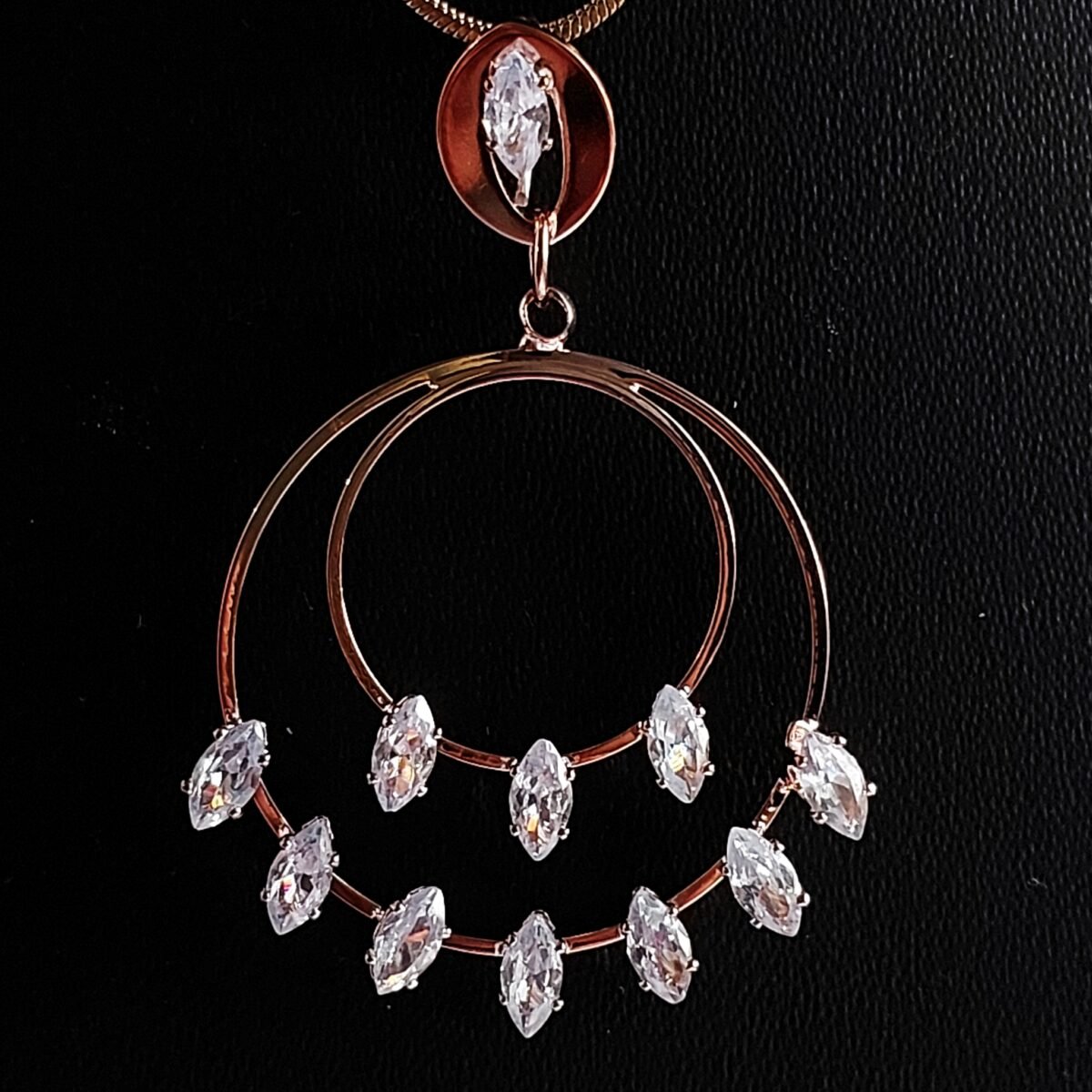 Aurea Rose Gold Neck Chain - Image 2