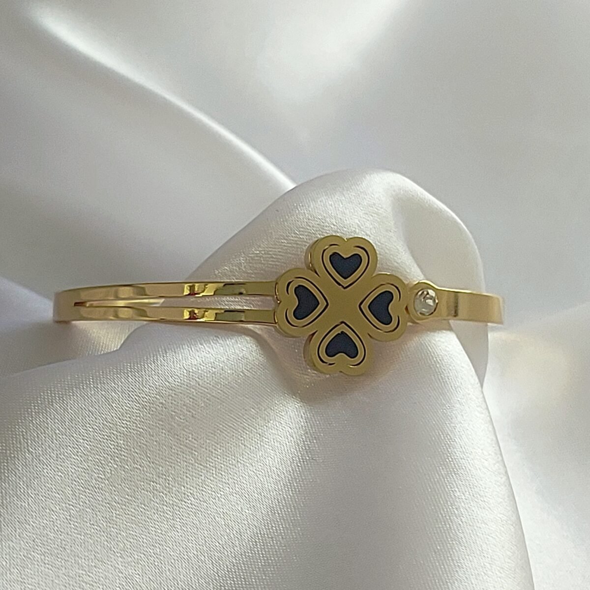 Heart Shape Bracelet Bangle - Image 1