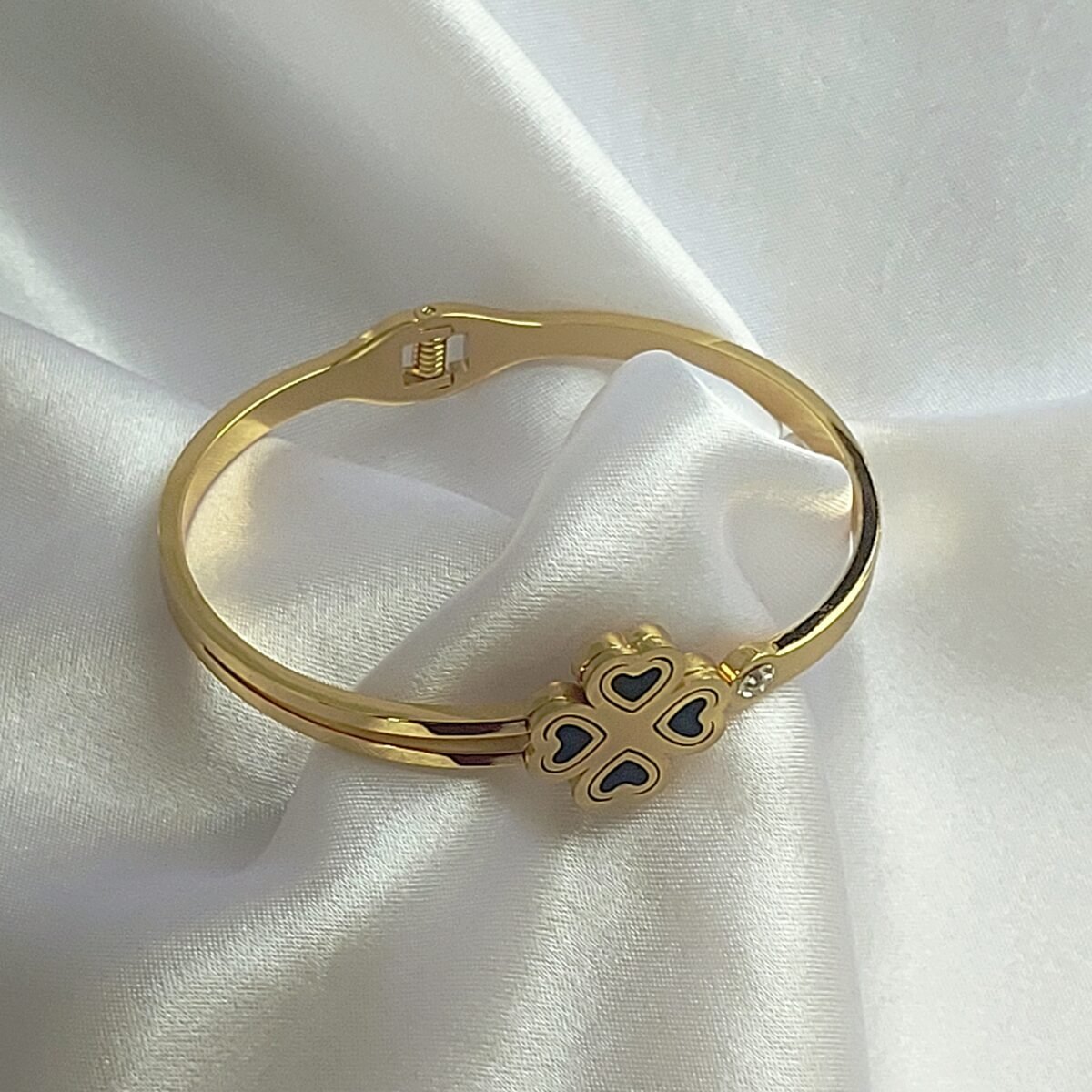 Heart Shape Bracelet Bangle - Image 2