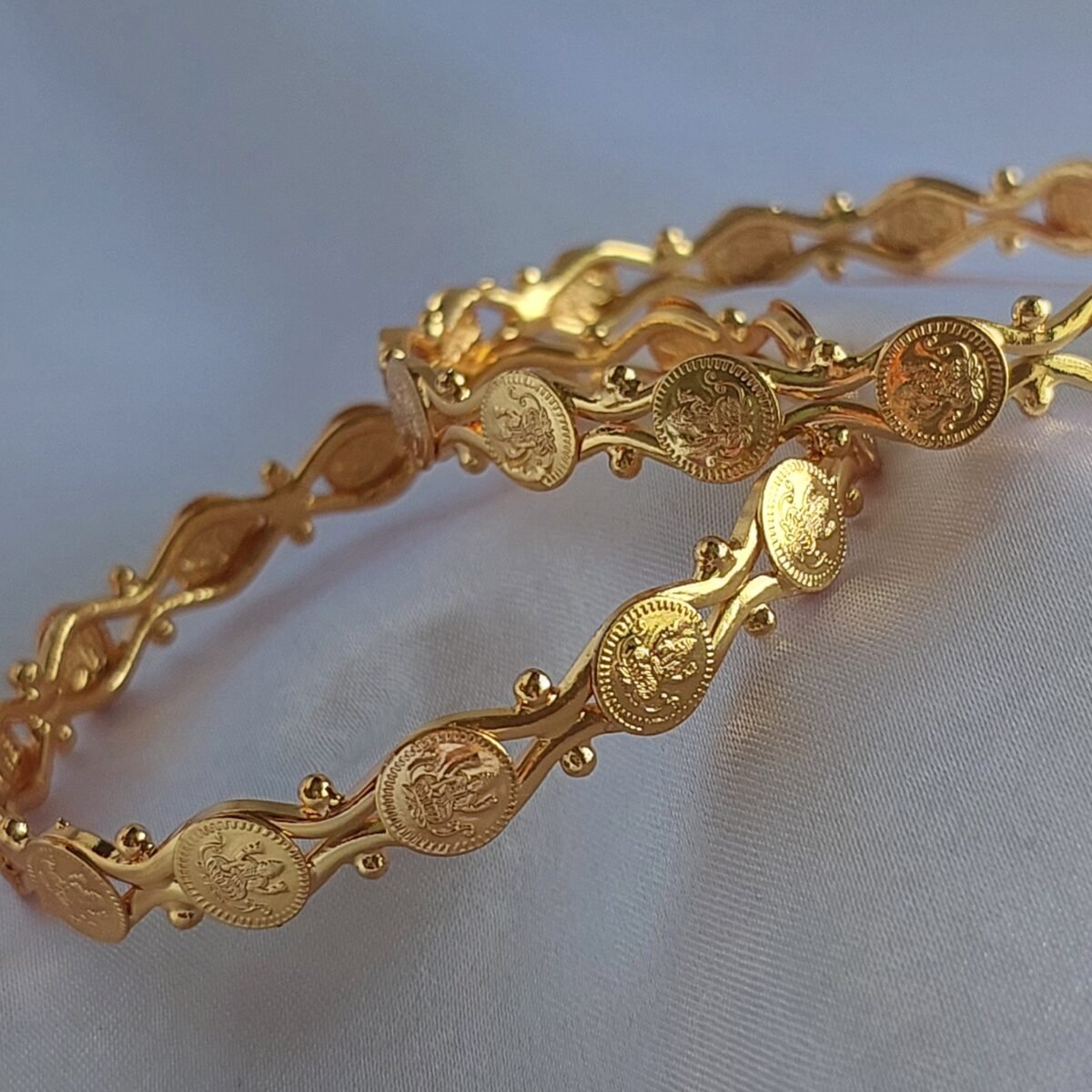 Aiswarya Lakshmi Bangle Set - Image 3