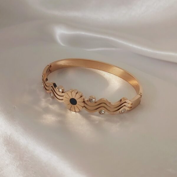 Floral Breeze Bracelet Bangle