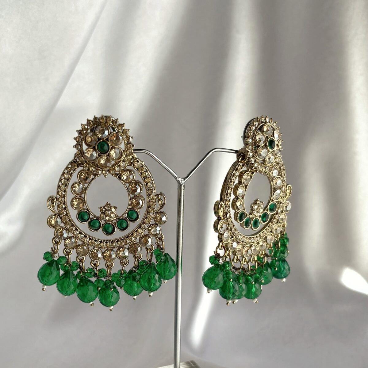 Kundan Heavy Earrings - Image 4