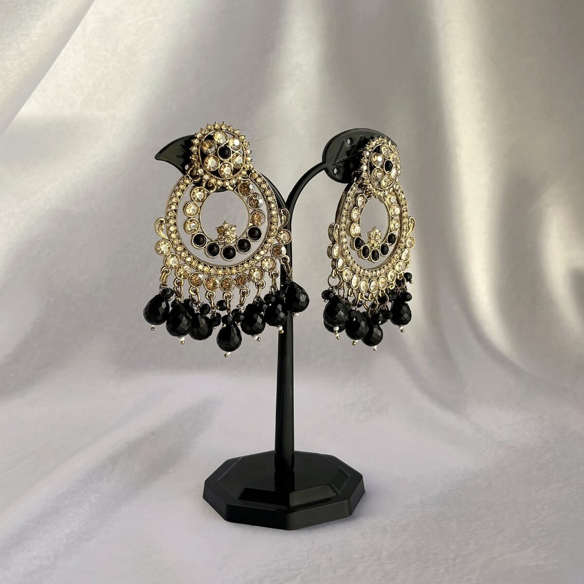 Kundan Heavy Earrings - Image 7