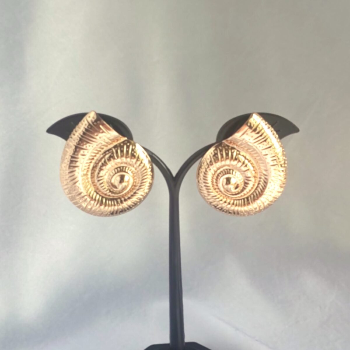 Golden Spiral Stud - Image 1