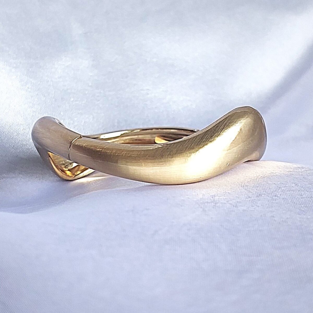 Wavy Flow Bangle - Image 2