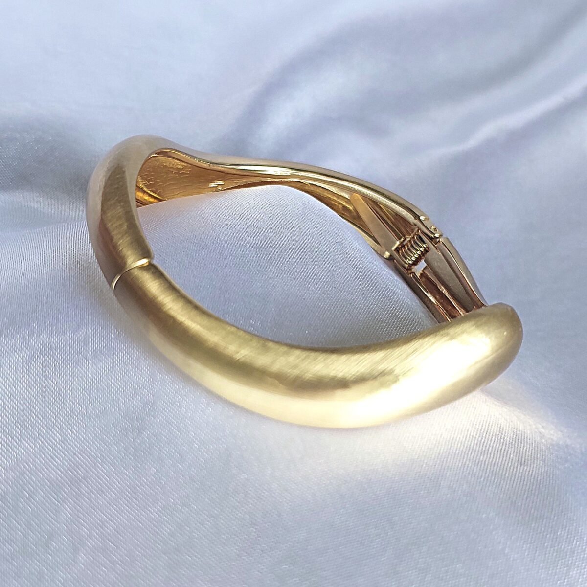 Wavy Flow Bangle - Image 1