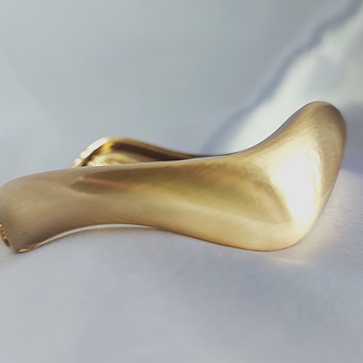 Wavy Flow Bangle - Image 3