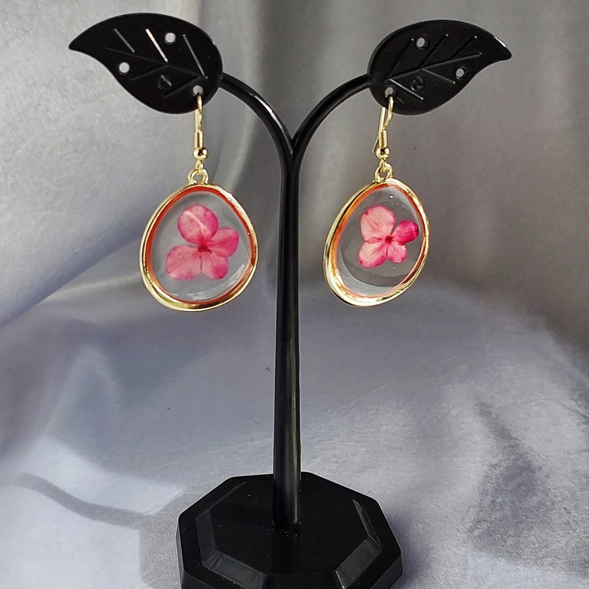 Pink Single Flower Design Clear Resin Hanging Earring - Image 1