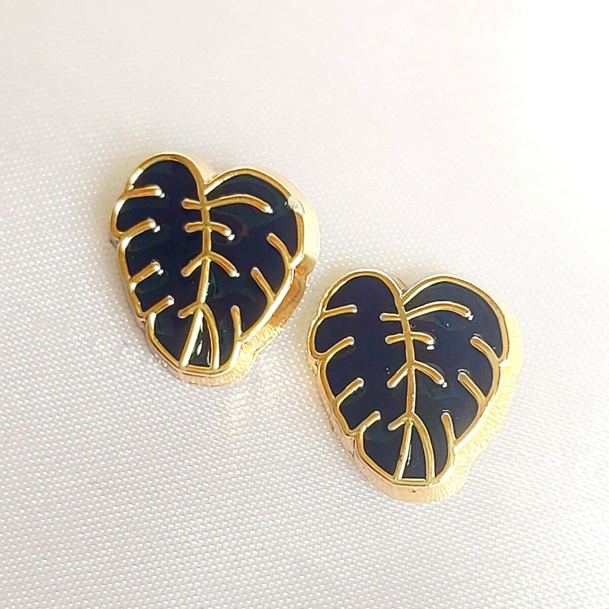 Black Leaf Earring - Image 1