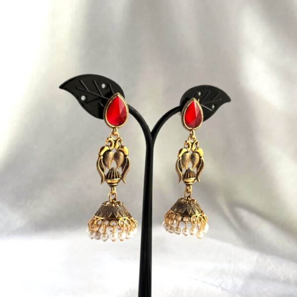 Aarvi Jhumkas